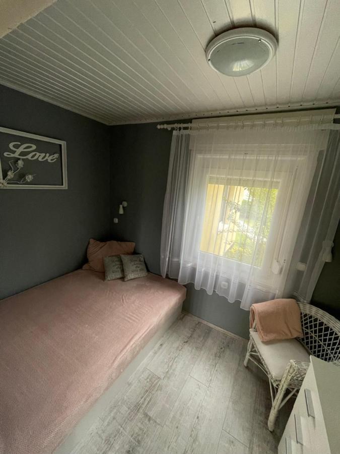 Villa Agnes Nyaralohaz Balatonmáriafürdő Exterior foto